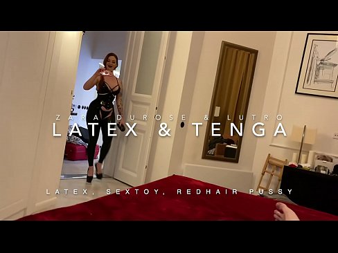 ❤️ Leas-phiuthar le ceann ruadh ann an deise latex air a fucked le stepbrother ☑  Bhidio gnè  leinn